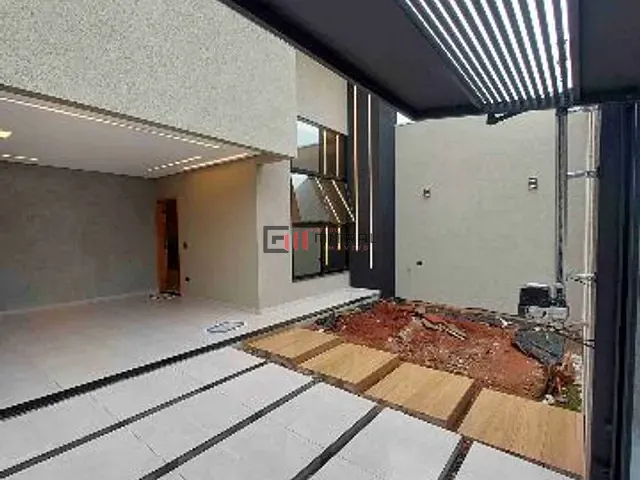 Casa 3 quartos e 2 banheiros, à venda, no bairro Conjunto Habitacional Alexandre Urbanas em Londrina