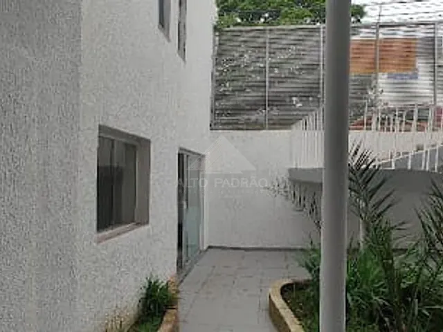 Casa com 200m² 12 quartos e 5 banheiros, à venda, no bairro Matriz em Mauá