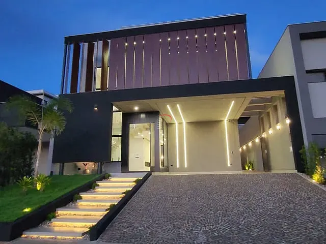 Casa com 264m² 3 quartos e 4 banheiros, à venda, no bairro Alexandre Urbanas em Londrina