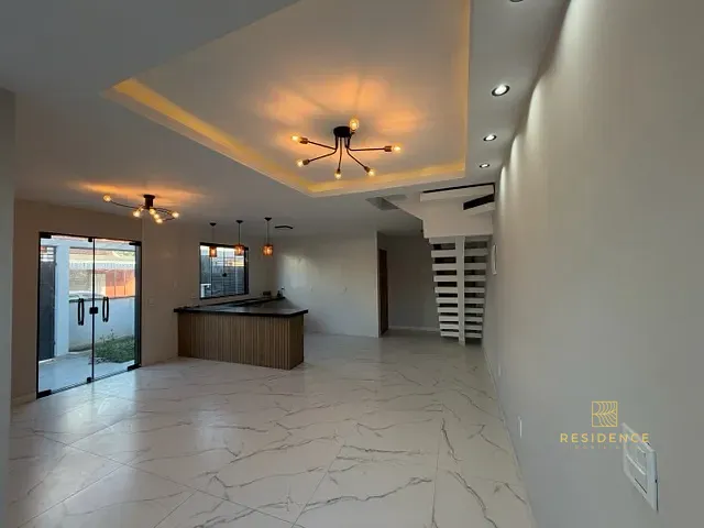 Casa 3 quartos e 3 banheiros, à venda, no bairro Roma em Volta Redonda