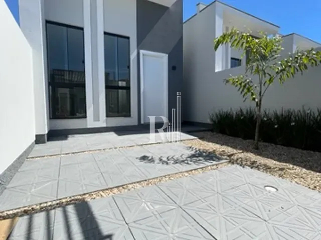 Casa 2 quartos e 1 banheiro, à venda, no bairro Areias em Tijucas