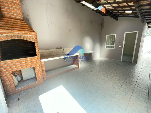 Casa com 250m² 3 quartos e 2 banheiros, à venda, no bairro Jardim das Indústrias em São José dos Campos