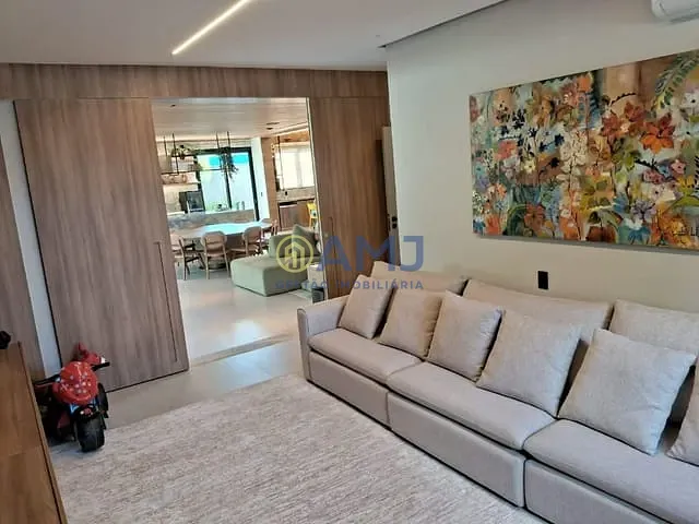 Casa com 640m² 4 quartos e 5 banheiros, à venda, no bairro Plateau Dor Privilege em Goiânia