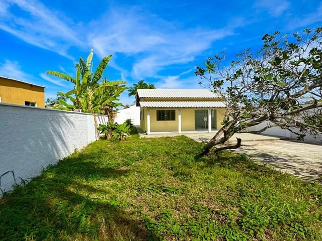 Casa com 440m² 3 quartos e 2 banheiros, à venda, no bairro Jardim Atlântico Central (Itaipuaçu) em Maricá