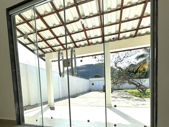 Casa com 440m² 3 quartos e 2 banheiros, à venda, no bairro Jardim Atlântico Central (Itaipuaçu) em Maricá