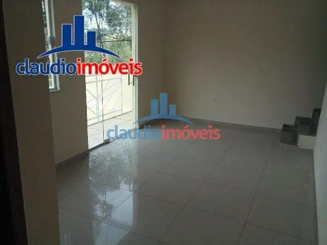 Casa 3 quartos e 2 banheiros, à venda, no bairro Ano Bom em Barra Mansa