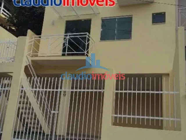 Casa 3 quartos e 2 banheiros, à venda, no bairro Ano Bom em Barra Mansa