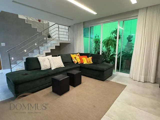 Casa 4 quartos e 6 banheiros, à venda, no bairro Cariru em Ipatinga