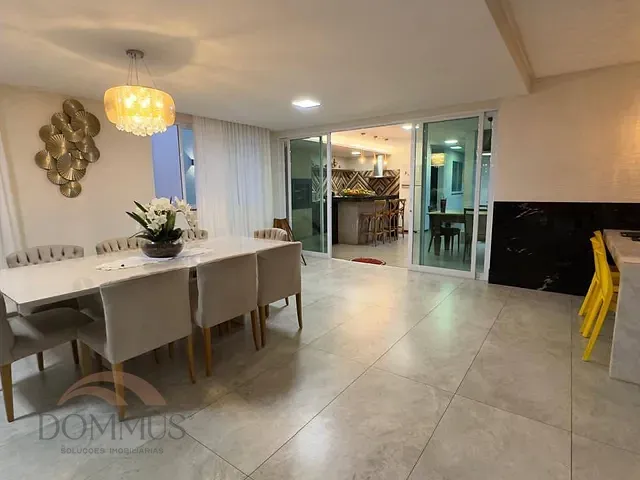 Casa 4 quartos e 6 banheiros, à venda, no bairro Cariru em Ipatinga