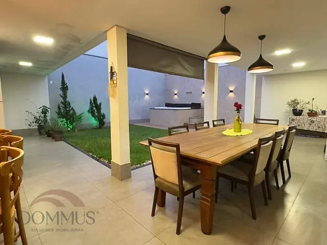 Casa 4 quartos e 6 banheiros, à venda, no bairro Cariru em Ipatinga