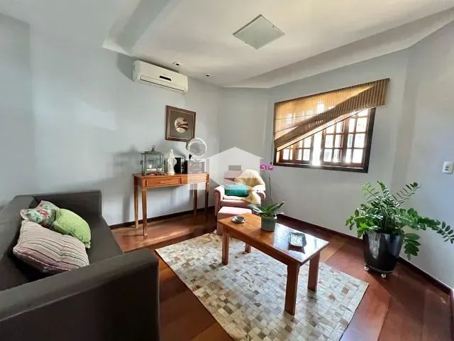Casa com 627m² 3 quartos e 3 banheiros, à venda, no bairro Jardim Bela Vista em Rolândia
