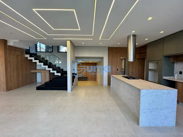 Casa com 300m² 3 quartos e 4 banheiros, à venda, no bairro Condomínio Residencial Euroville em Bragança Paulista