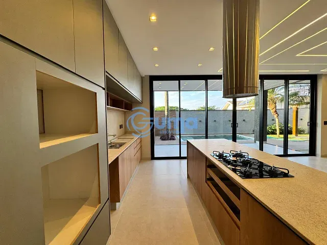 Casa com 300m² 3 quartos e 4 banheiros, à venda, no bairro Condomínio Residencial Euroville em Bragança Paulista
