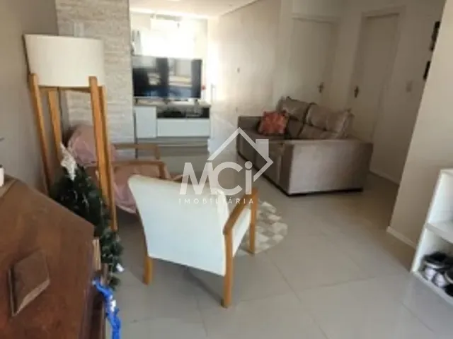 Casa 2 quartos e 2 banheiros, à venda, no bairro Laranjal em Pelotas