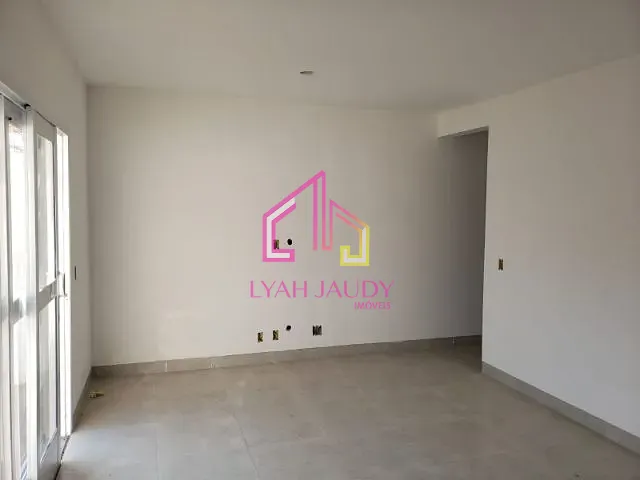 Casa com 180m² 3 quartos e 2 banheiros, à venda, no bairro Costa Verde em Várzea Grande