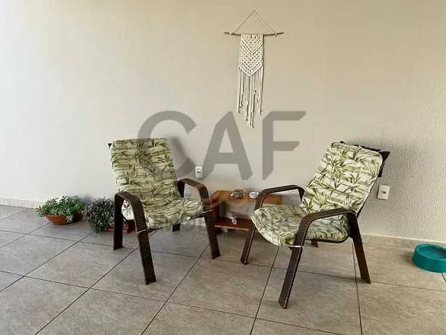 Casa com 250m² 3 quartos e 3 banheiros, à venda, no bairro Jardim Europa em Jaguariúna