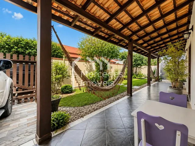 Casa com 123m² 4 quartos e 3 banheiros, à venda, no bairro Cabeçudas em Itajaí