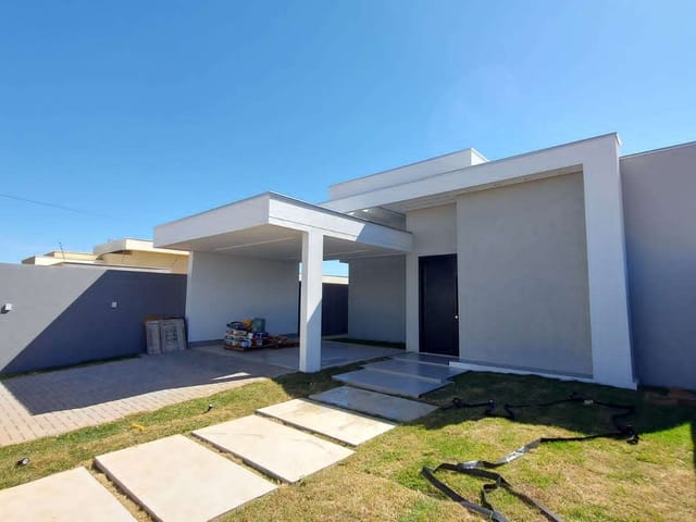 Casa com 420m² 3 quartos e 1 banheiro, à venda, no bairro Jardim Curitiba em Sinop