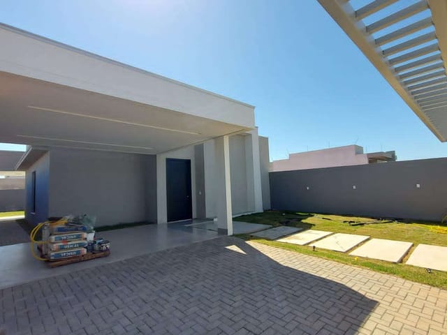 Casa com 420m² 3 quartos e 1 banheiro, à venda, no bairro Jardim Curitiba em Sinop