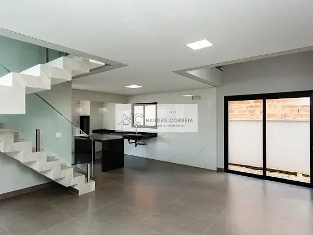 Casa 3 quartos e 5 banheiros, à venda, no bairro Pqo Tauá em Londrina