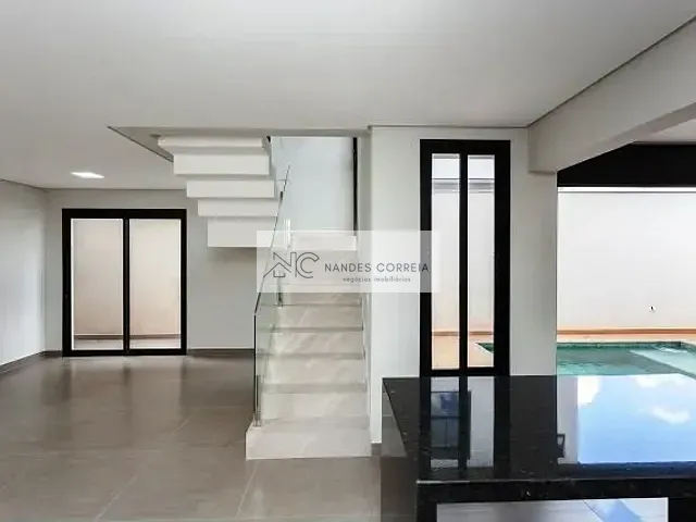 Casa 3 quartos e 5 banheiros, à venda, no bairro Pqo Tauá em Londrina