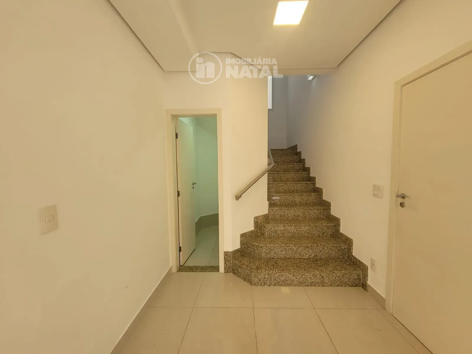 Casa, 4 quartos, 216 m² - Foto 4