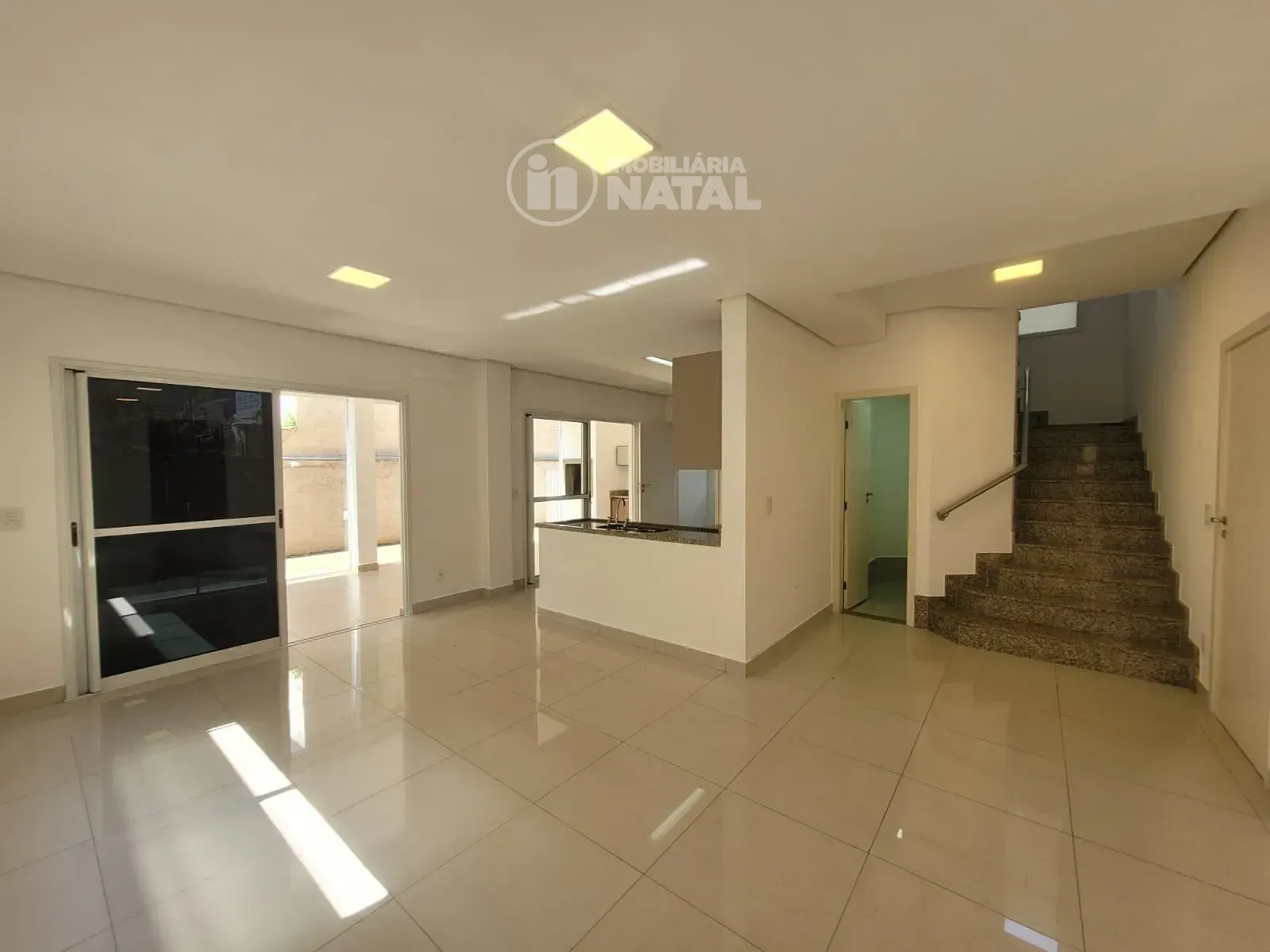 Casa, 4 quartos, 216 m² - Foto 3
