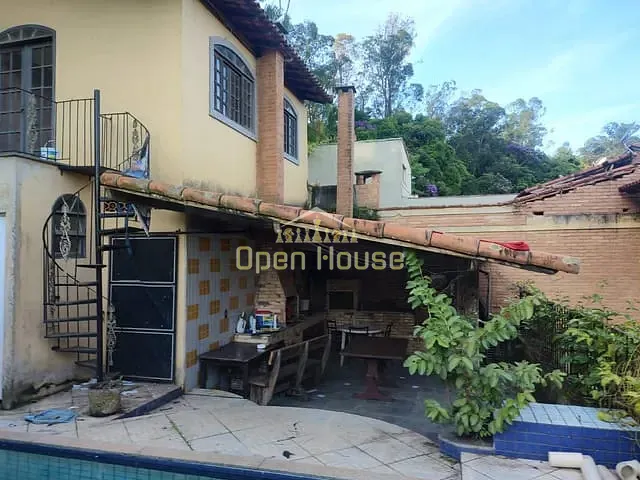 Casa 4 quartos e 5 banheiros, à venda, no bairro Jardim Belvedere em Volta Redonda