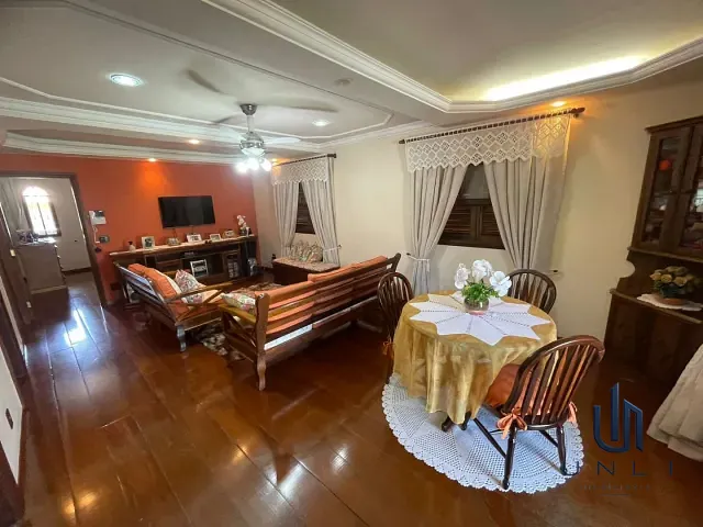 Casa 4 quartos e 3 banheiros, à venda, no bairro Vale do Sol em Pinheiral