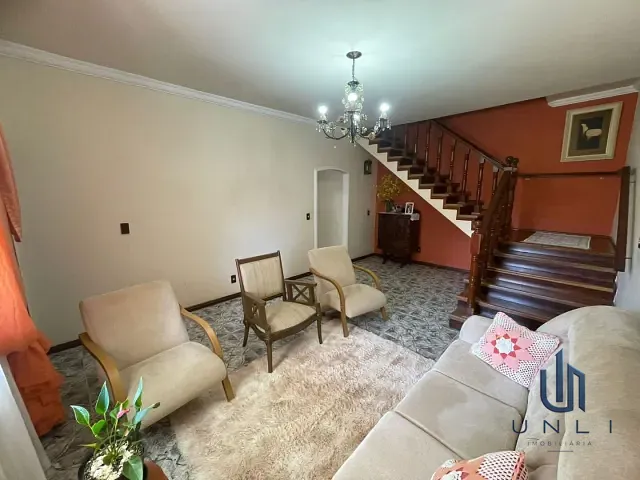 Casa 4 quartos e 3 banheiros, à venda, no bairro Vale do Sol em Pinheiral