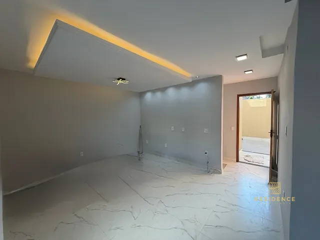 Casa 3 quartos e 2 banheiros, à venda, no bairro Roma em Volta Redonda