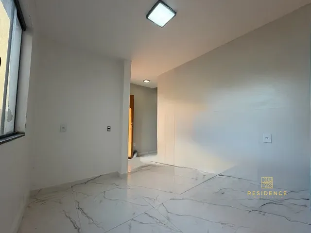Casa 3 quartos e 2 banheiros, à venda, no bairro Roma em Volta Redonda