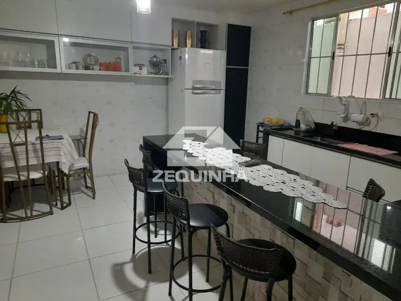 Casa, 2 quartos, 150 m² - Foto 2