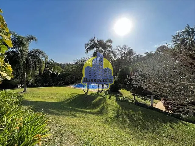 Casa com 3525m² 4 quartos e 3 banheiros, à venda, no bairro Granja Viana em Cotia