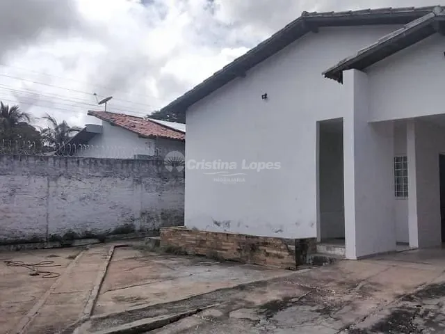 Casa com 450m² 4 quartos e 3 banheiros, à venda, no bairro Satélite em Teresina
