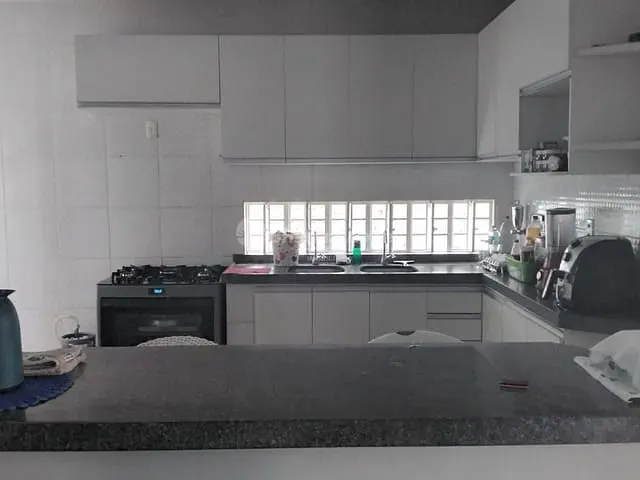 Casa com 450m² 4 quartos e 3 banheiros, à venda, no bairro Satélite em Teresina