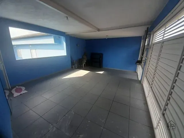 Sobrado com 300m² 3 quartos e 3 banheiros, à venda, no bairro Vila Regina em Embu das Artes