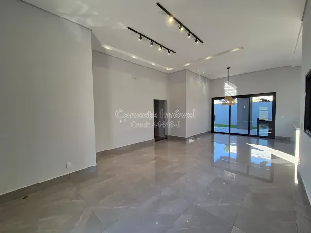 Casa com 510m² 3 quartos e 3 banheiros, à venda, no bairro Condomínio Tamboré em Jaguariúna