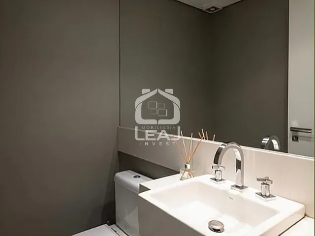 Casa com 230m², à venda, no bairro Vila Nova Conceição em São Paulo