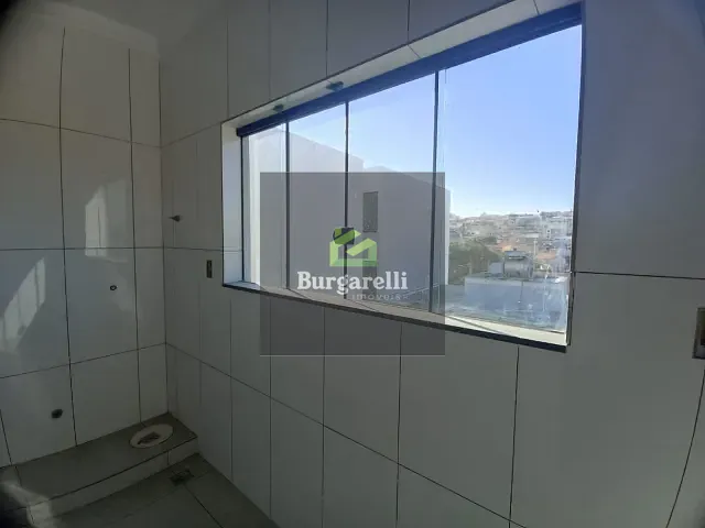 Casa 3 quartos e 1 banheiro, para alugar, no bairro Serra Azul em Lavras