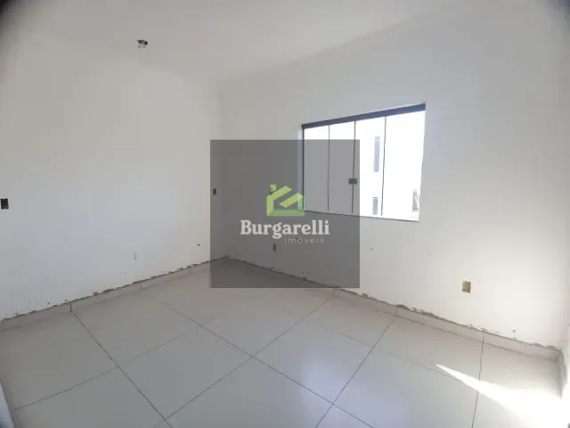 Casa 3 quartos e 1 banheiro, para alugar, no bairro Serra Azul em Lavras