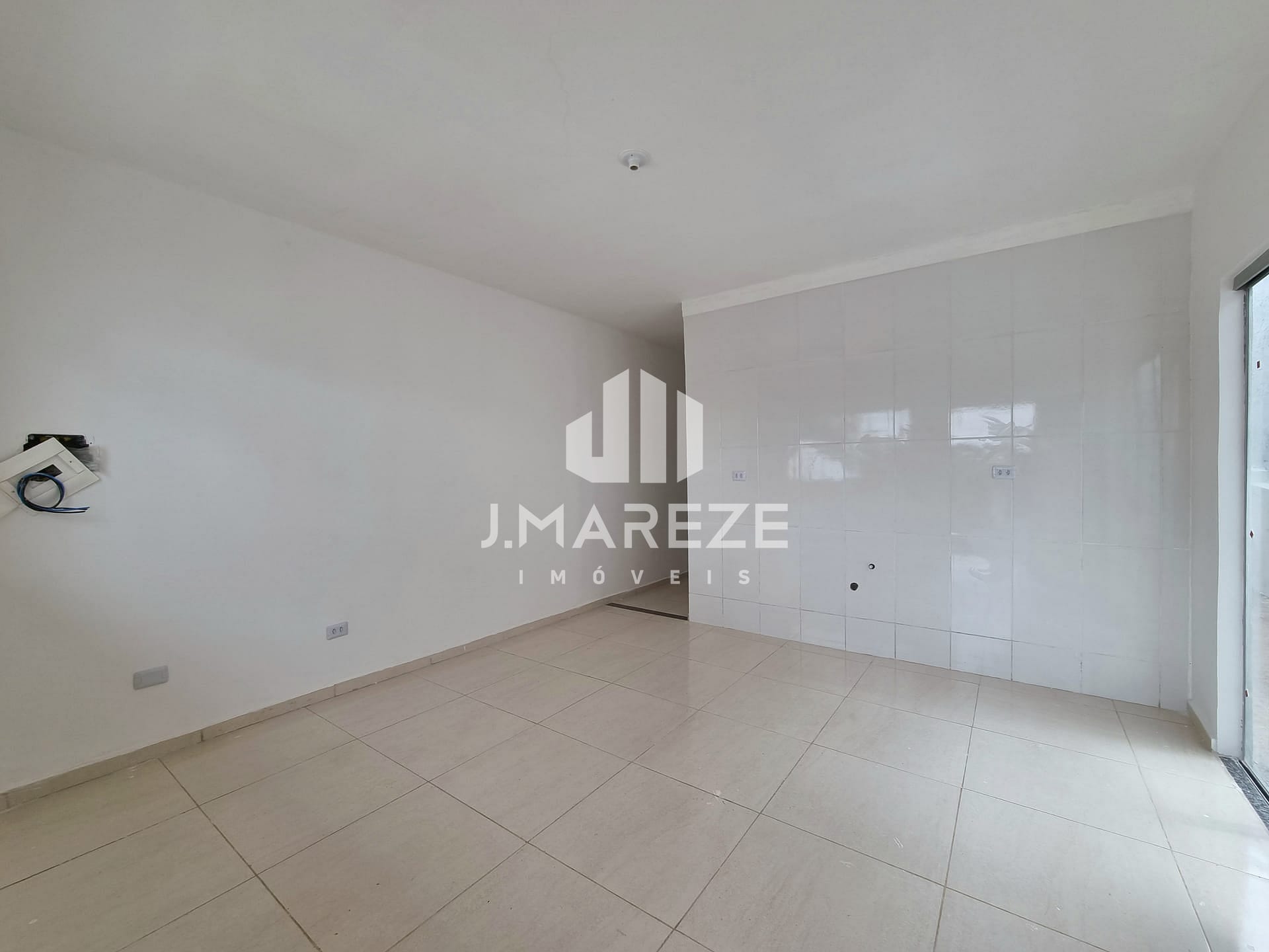 Casa à venda com 2 quartos, 53m² - Foto 3