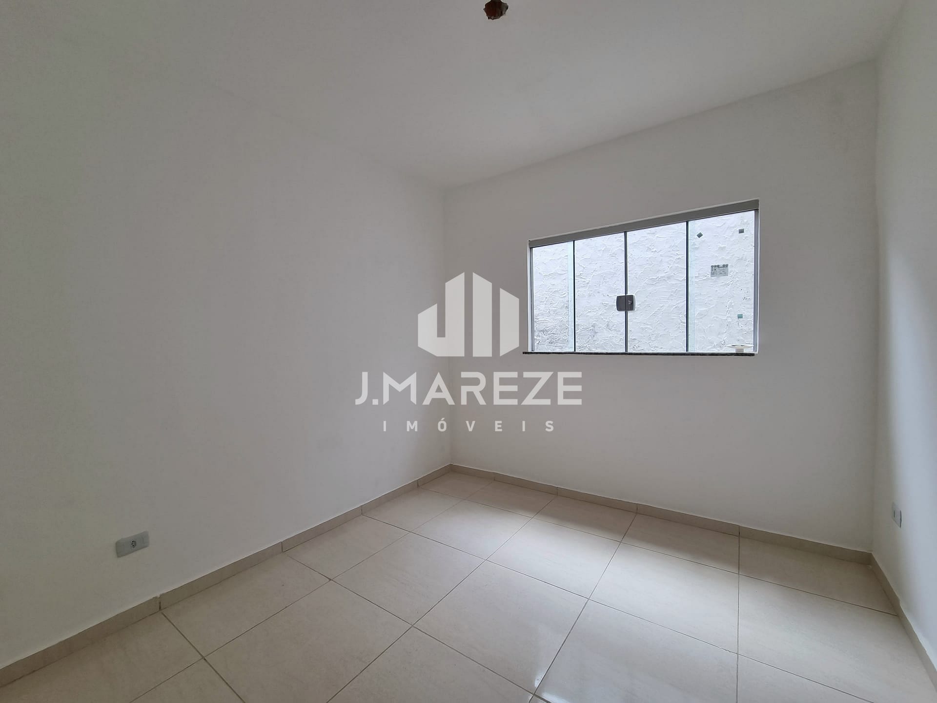 Casa à venda com 2 quartos, 53m² - Foto 4