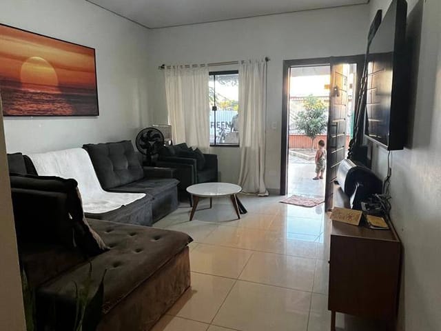 Casa com 300m² 3 quartos e 3 banheiros, à venda, no bairro Jardim Barcelona em Sinop