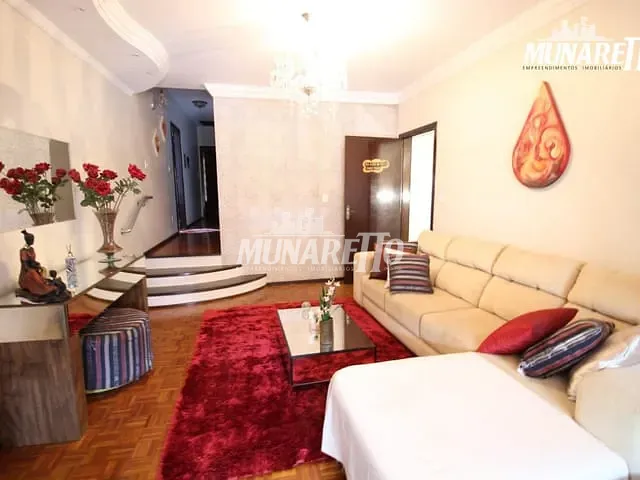 Casa com 140m² 5 quartos e 3 banheiros, à venda, no bairro Guilherme Reich em Concórdia