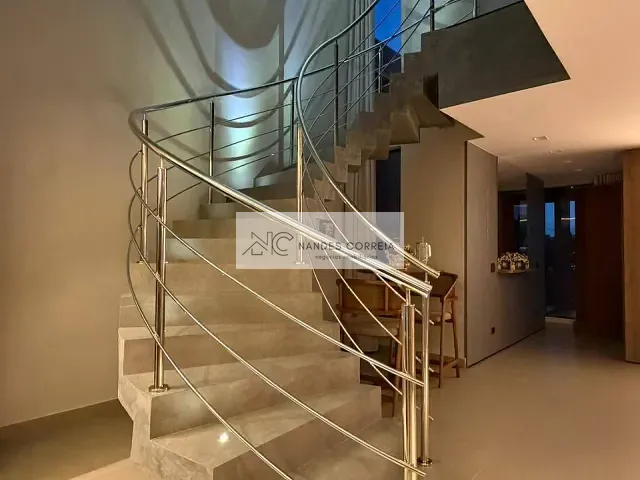 Casa com 252m² 3 quartos e 5 banheiros, à venda, no bairro Pqo Tauá em Londrina