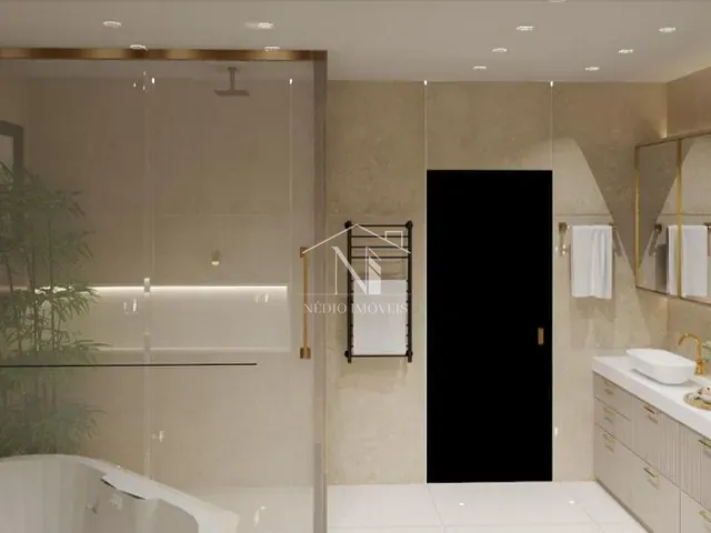Casa com 440m² 6 quartos e 3 banheiros, à venda, no bairro Cajueiros (Itaipuaçu) em Maricá