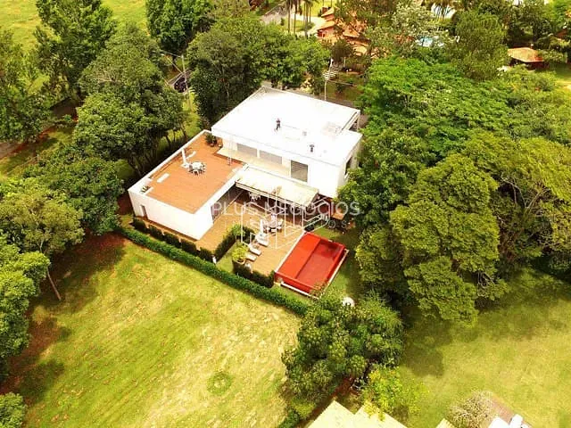 Casa com 1100m² 5 quartos e 6 banheiros, à venda, no bairro Barreirinho em Araçoiaba da Serra