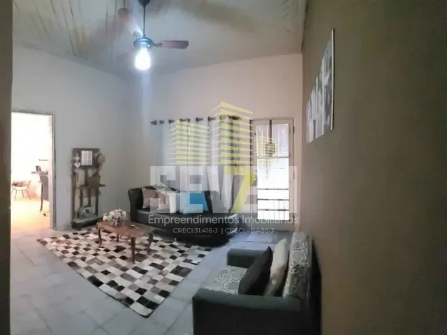 Casa com 450m², à venda, no bairro Vila Camargo em Bauru
