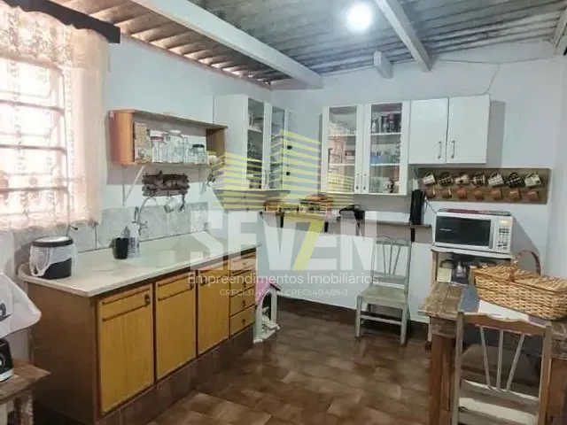 Casa com 450m², à venda, no bairro Vila Camargo em Bauru